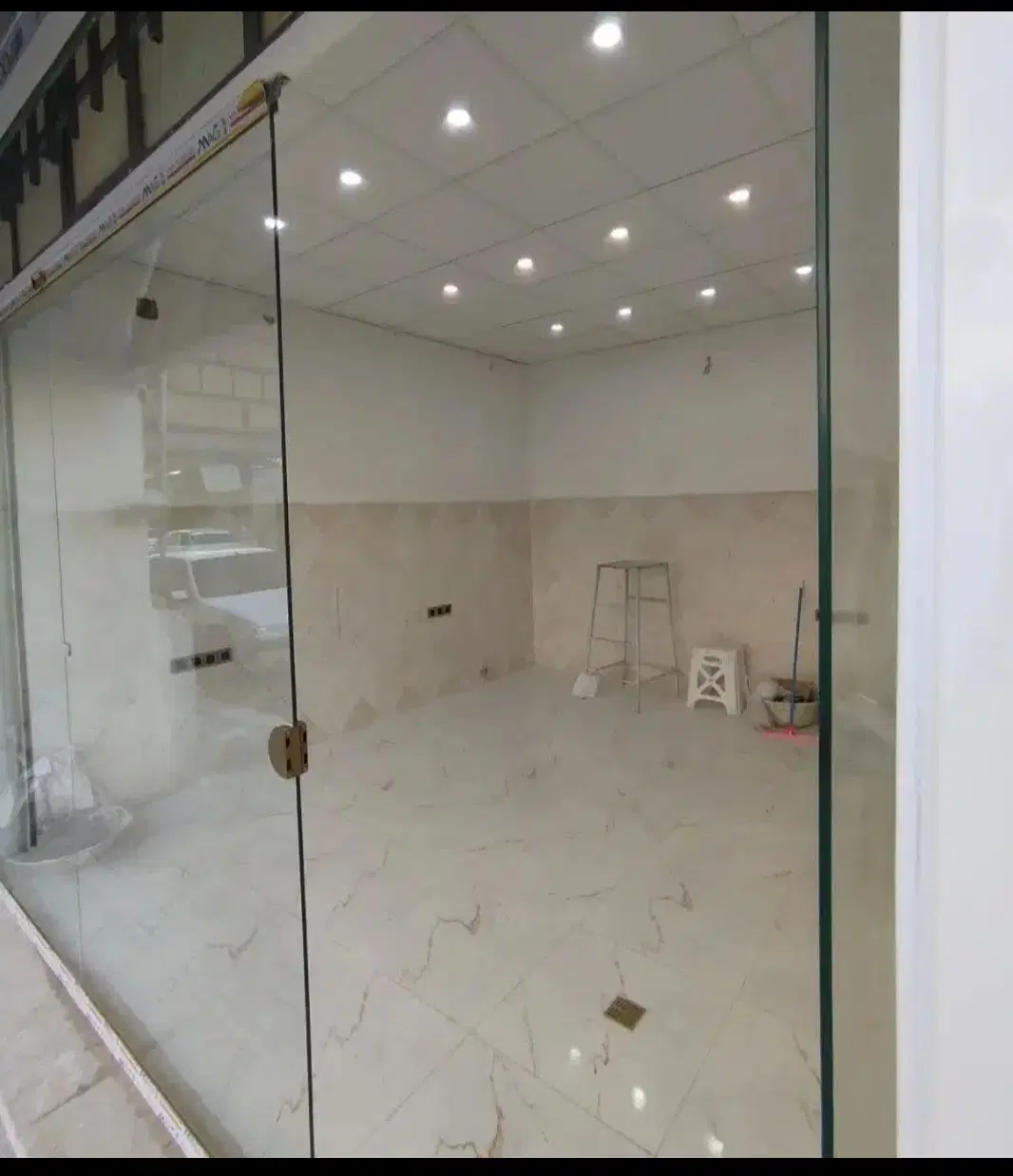 مغازه ۲۴متری دارای سرویس بهداشتی