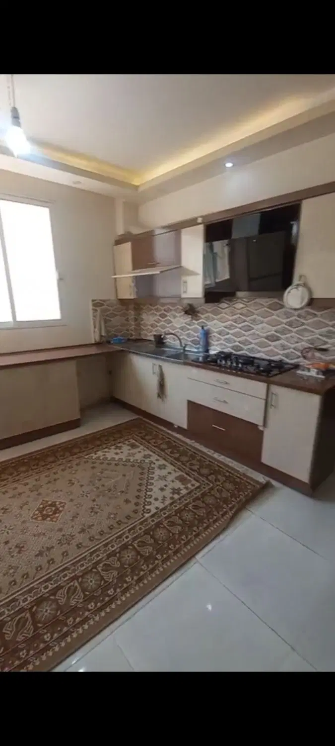 80 متر با پارکینگ اختصاصی خواجه ربیع 21