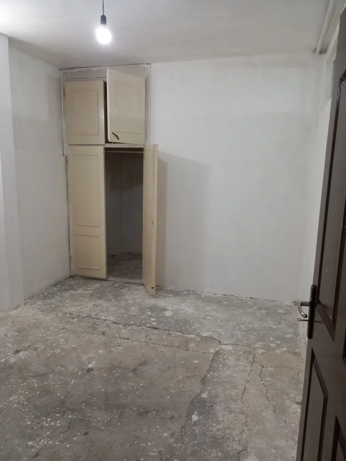 واحد اپارتمان ایثارگران ۱۵_۸