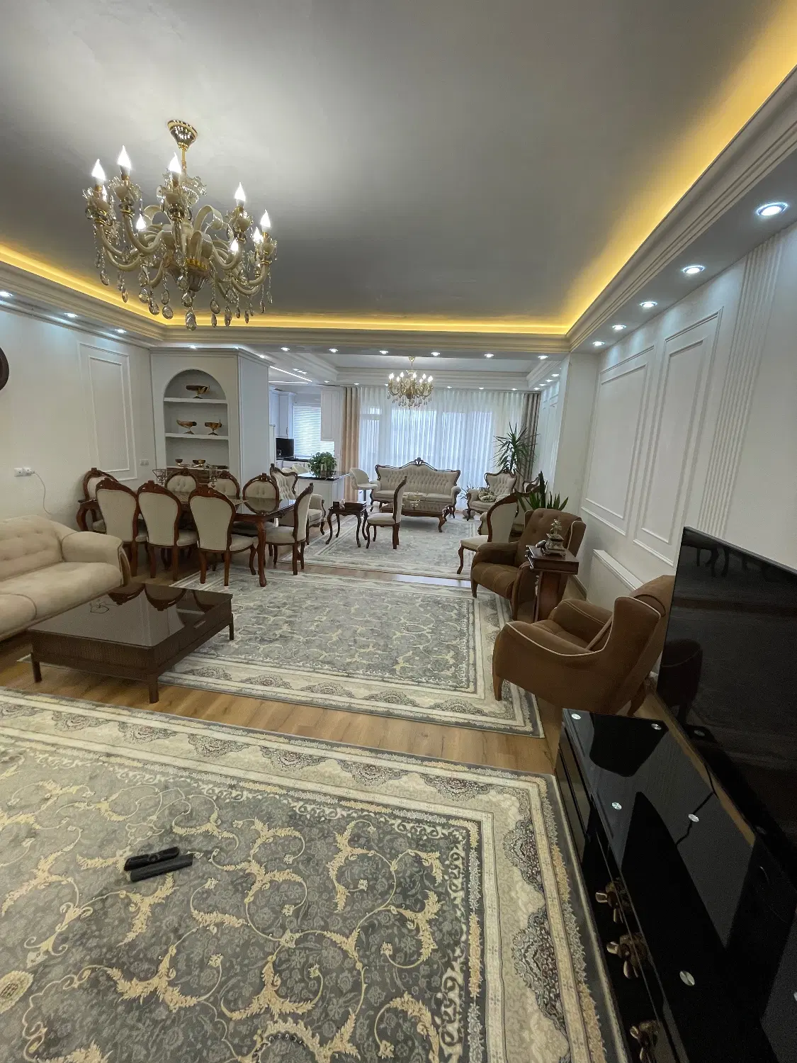 آپارتمان خواجه نصیر ۱۷۰ متری