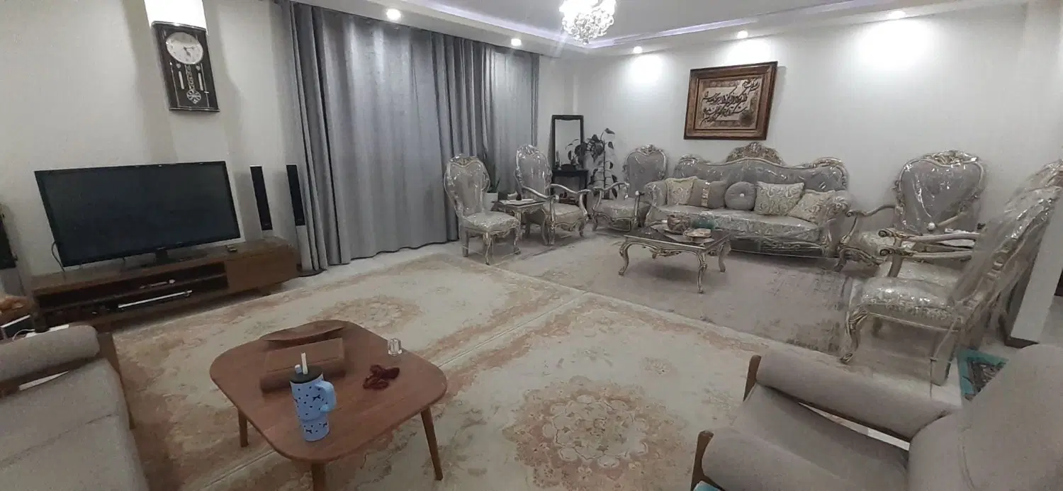آپارتمان ۱۰۵ متری فلزی
