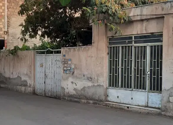خانه حیاط دار ویلایی قدیمی کلنگی