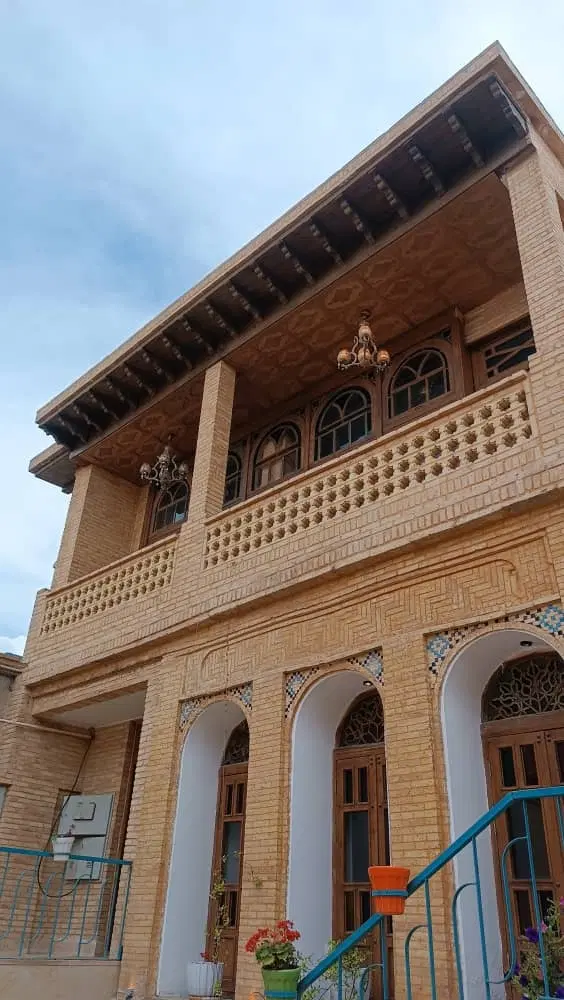 مشارکت ملکی کلنگی در خیابان انجوی