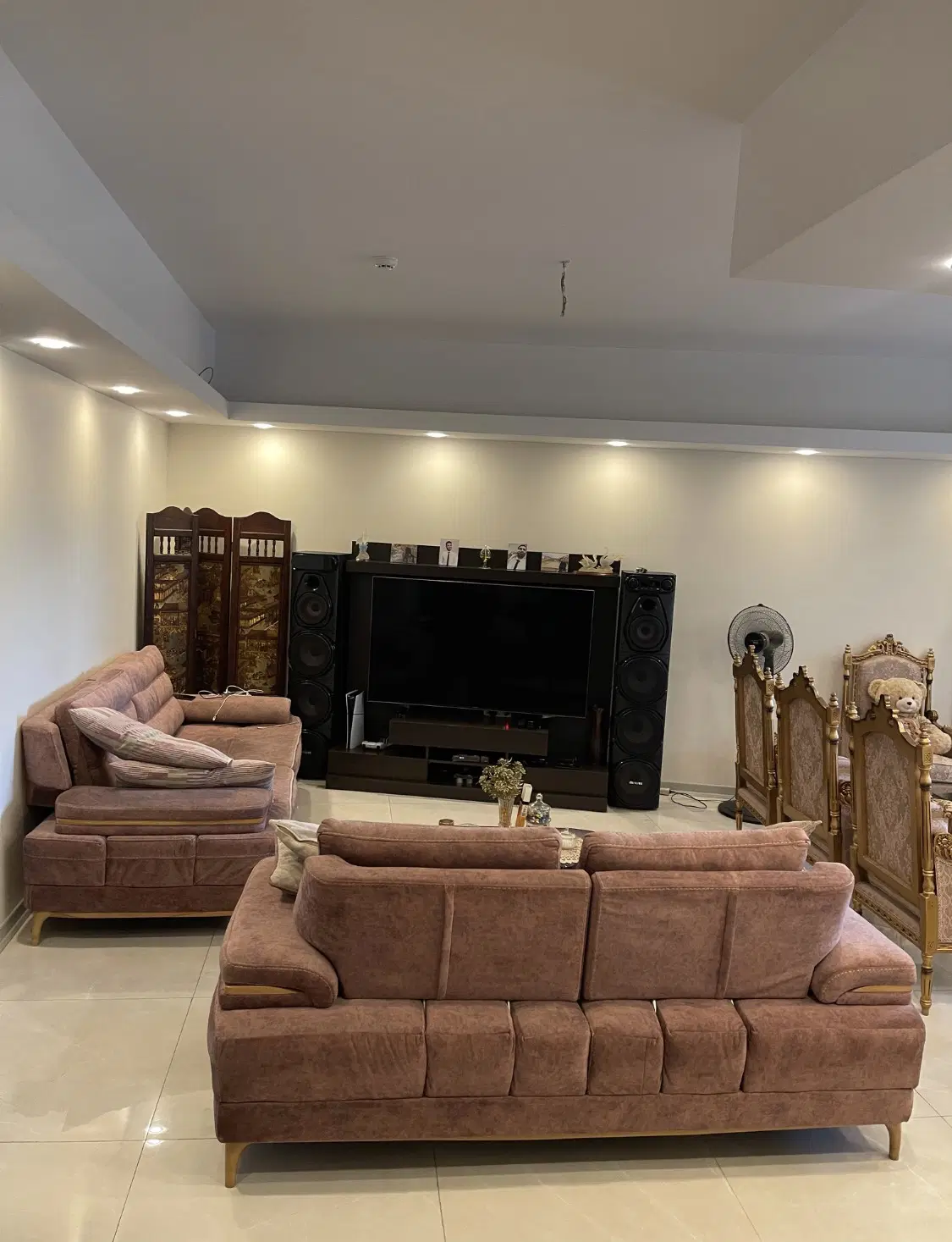 پاسداران سروستان ۹۰ متر دو خوابه نوساز