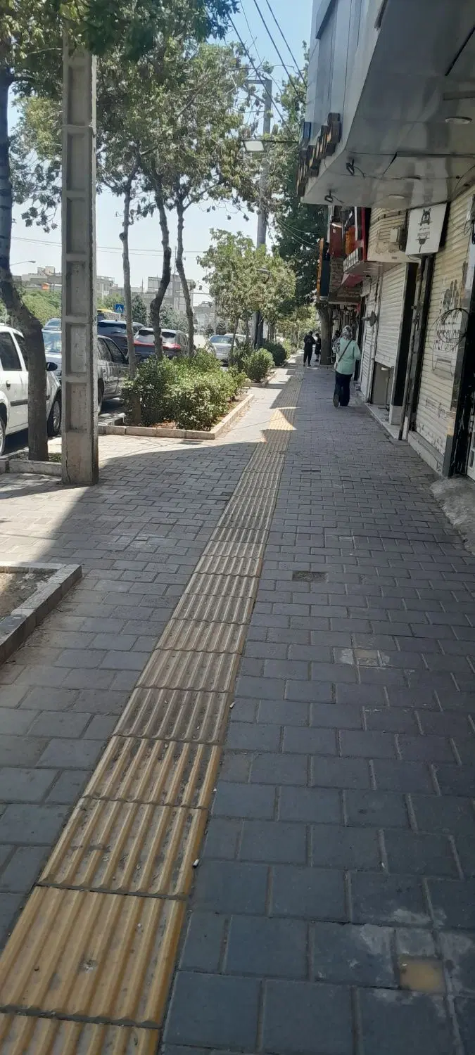 ۱۸ متر مغازه تجاری حاشیه پیروزی