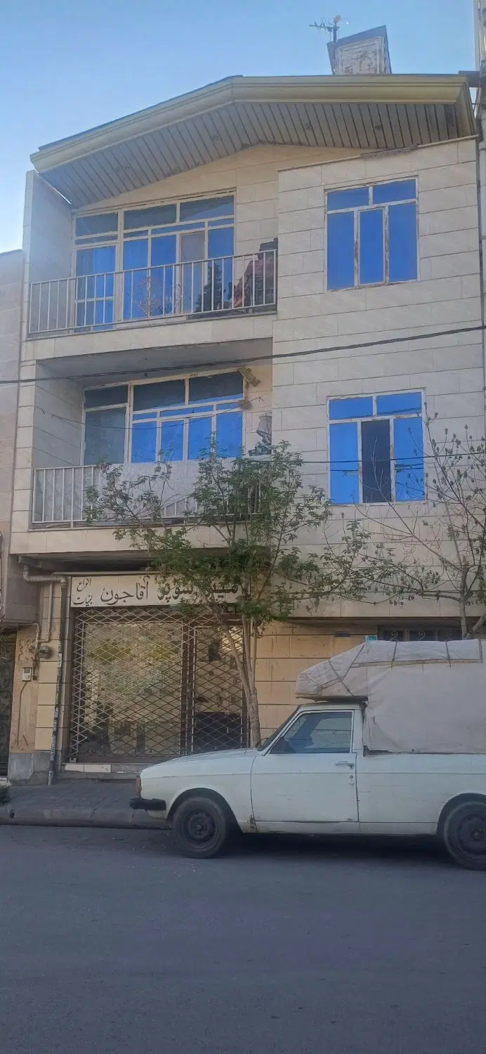 ۶۵متر یک از دو