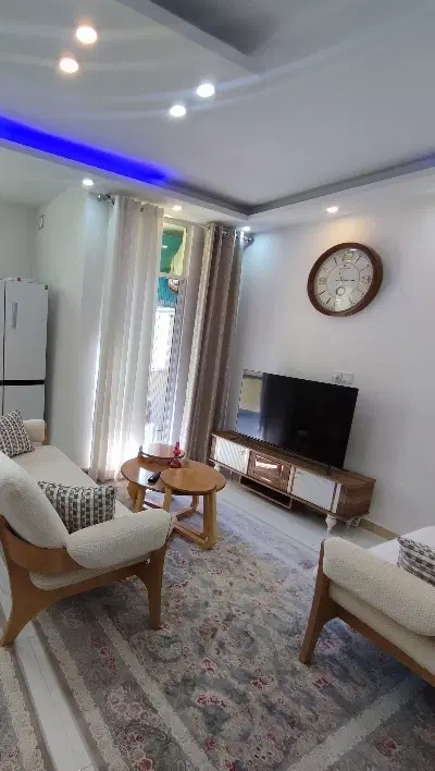۶۹ متری _ عروس و دومادی _نورگیر