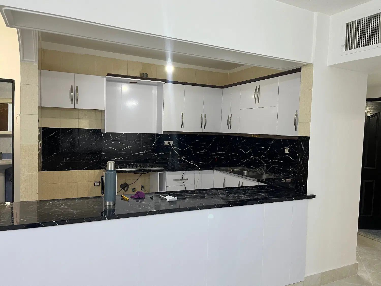 ۸۳متر_سندار_پارکینگ_استقلال_تخلیه