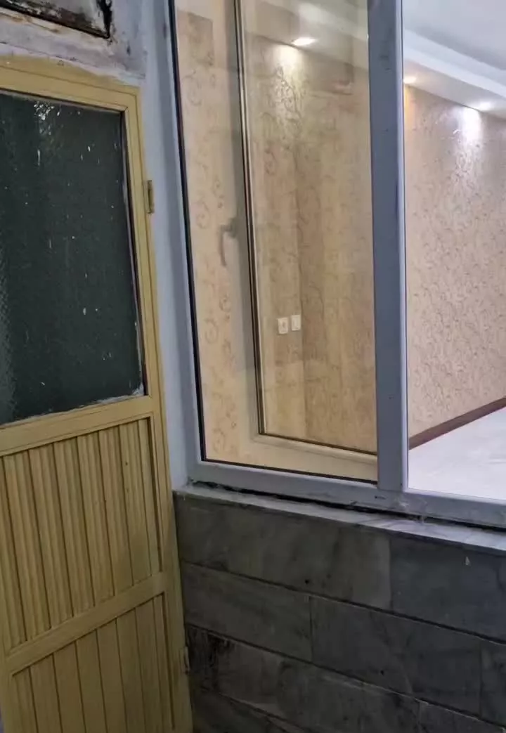 فروش آپارتمان ۷۲ متری کمالشهر