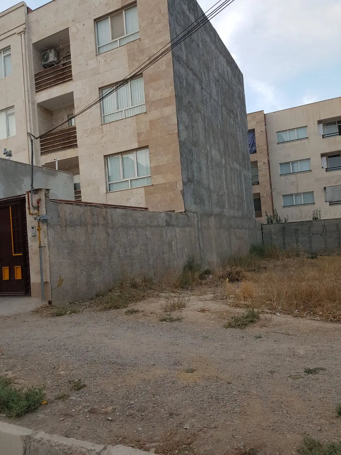 فروش زمین مسکونی تجاری