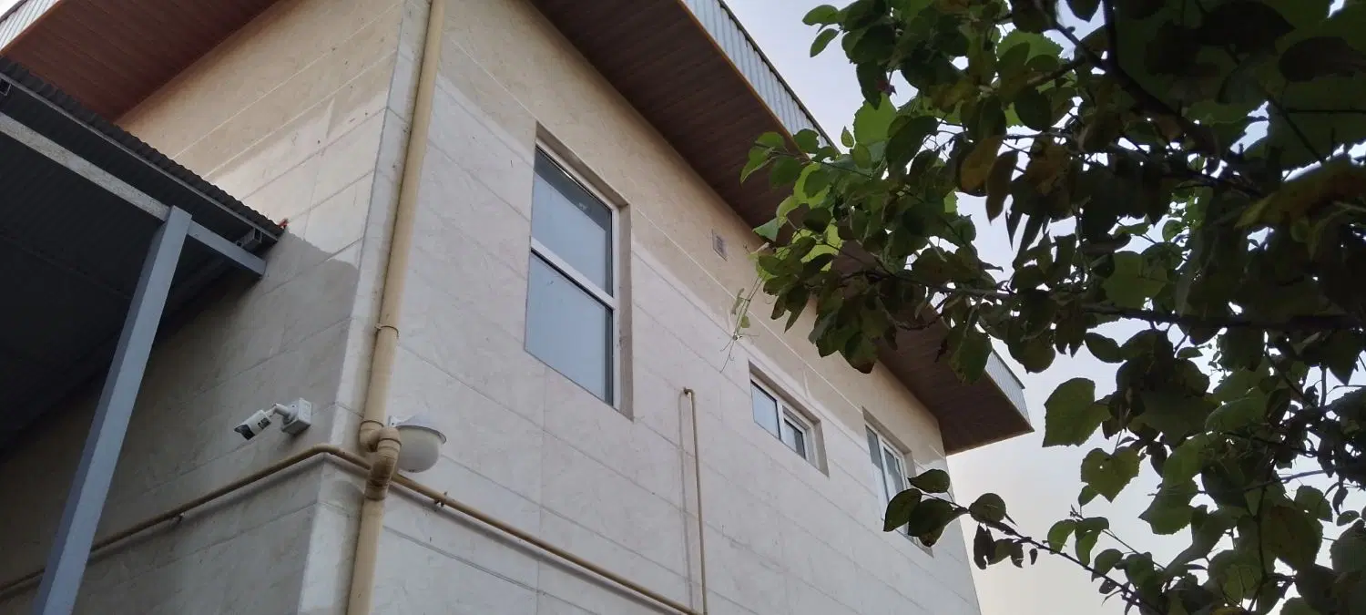 ۱۹۷ متر زمین با خانه تازه ساخت و سند تک برگ