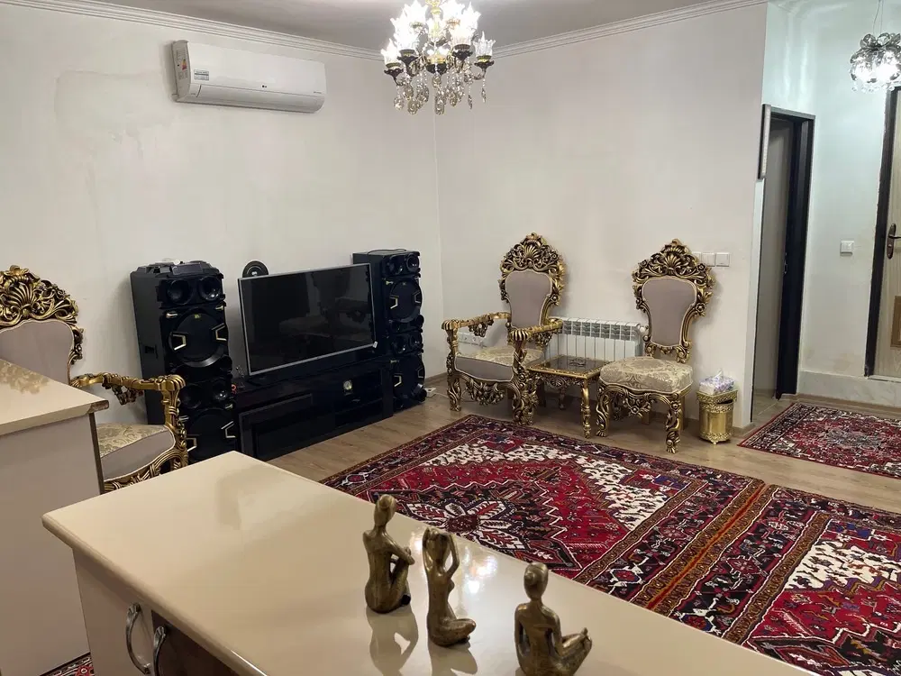 فروش آپارتمان 58 متری شخصی ساز تمیز و آماده سکونت