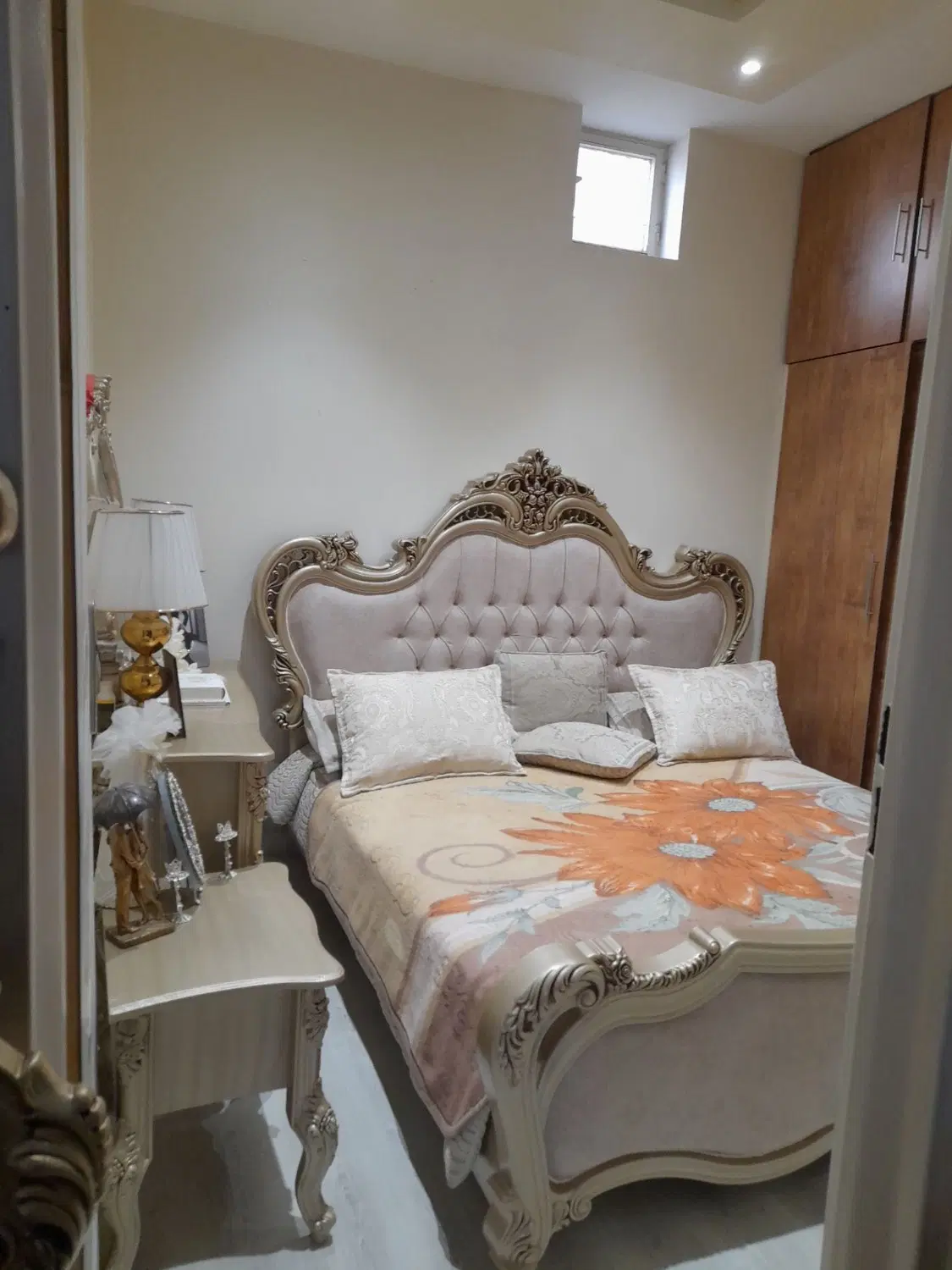 آپارتمان عباسی