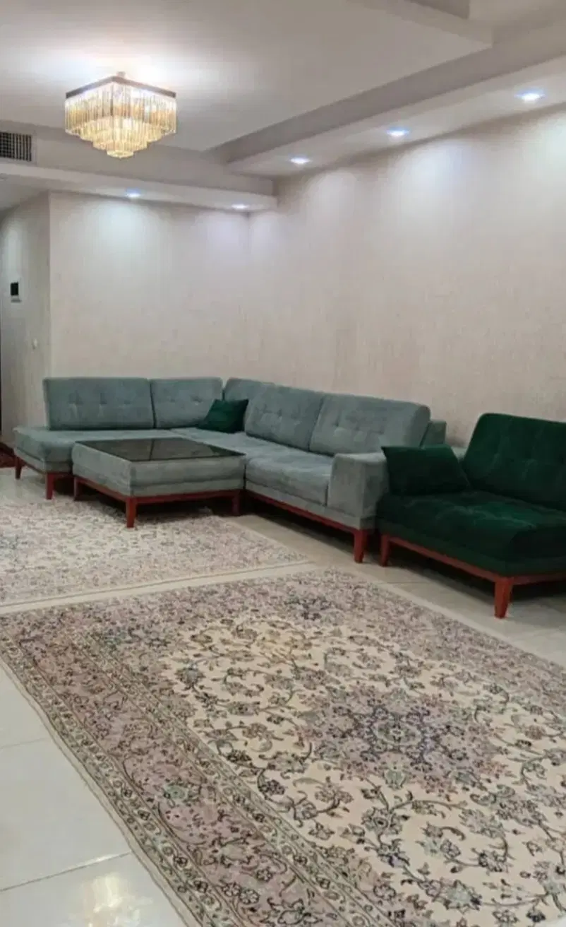 مجتمع  هنرمندان بلوار پاسداران