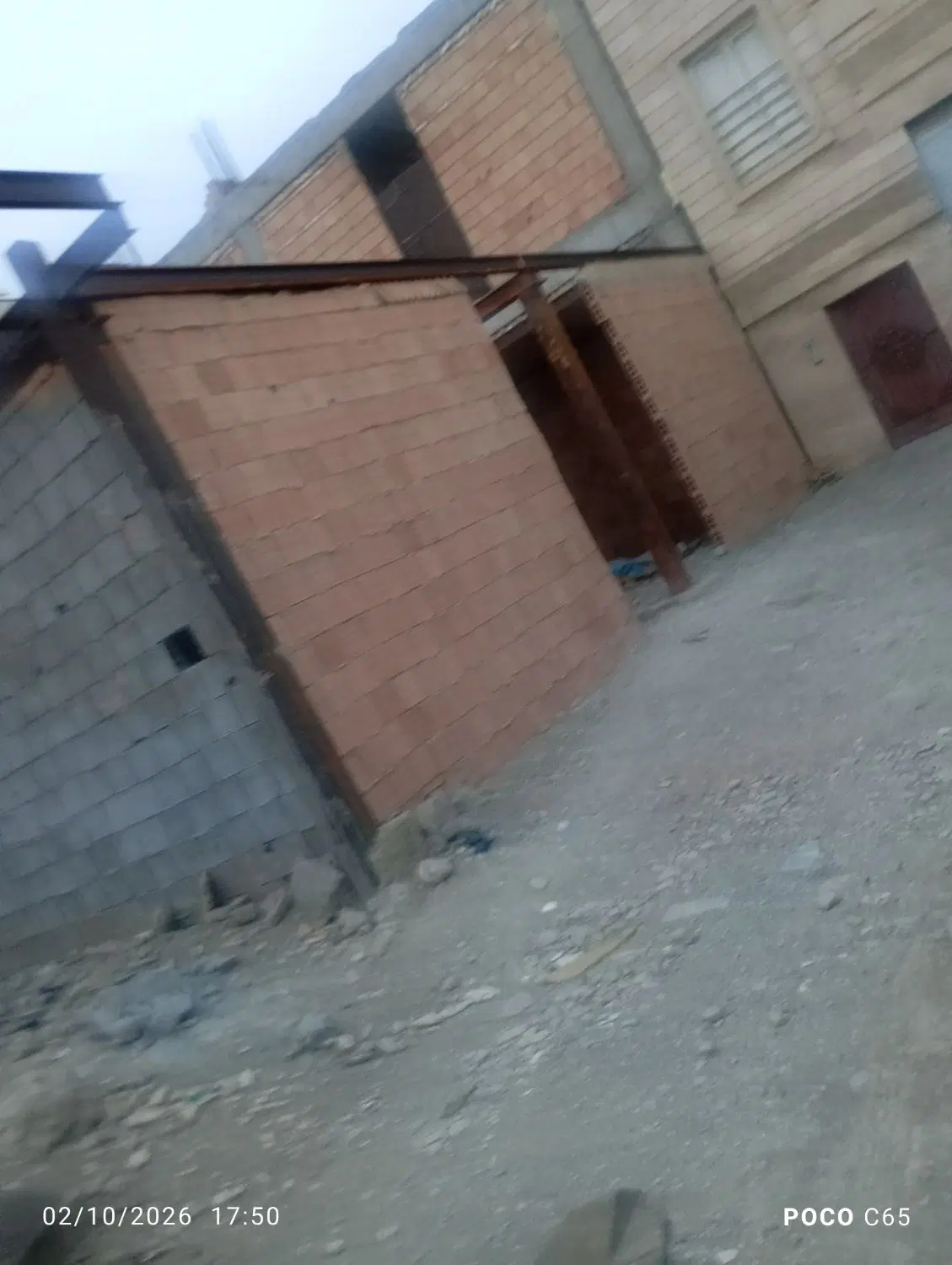 ۹۰متری نیمه کاره یه طبقه سنداوقاف