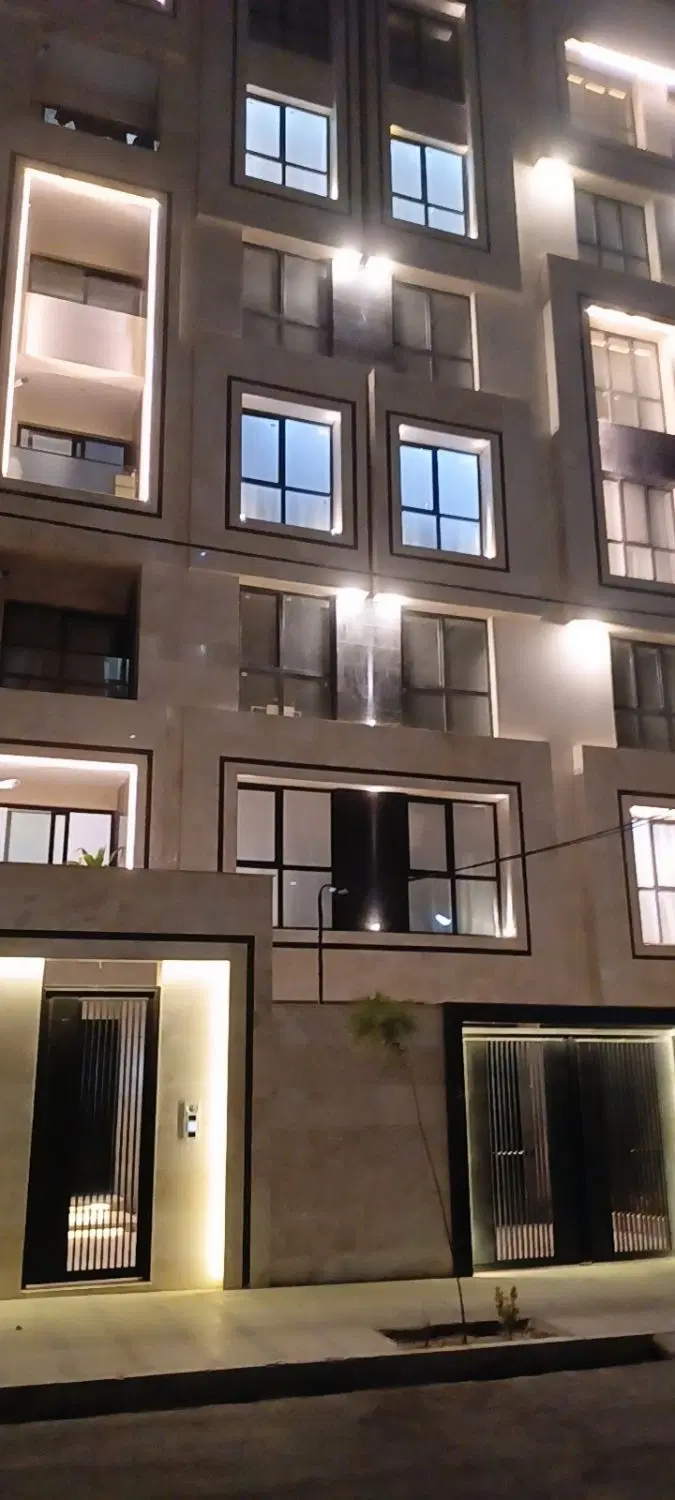 واحدصفر  و آماده سند در مشهدازدست ندهید مالک