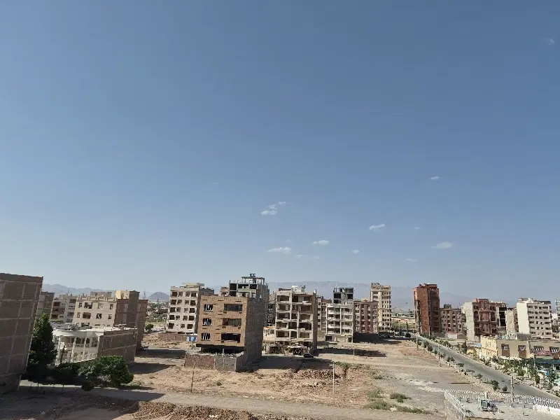 ۱۶۵ متری خام شهرک لاله
