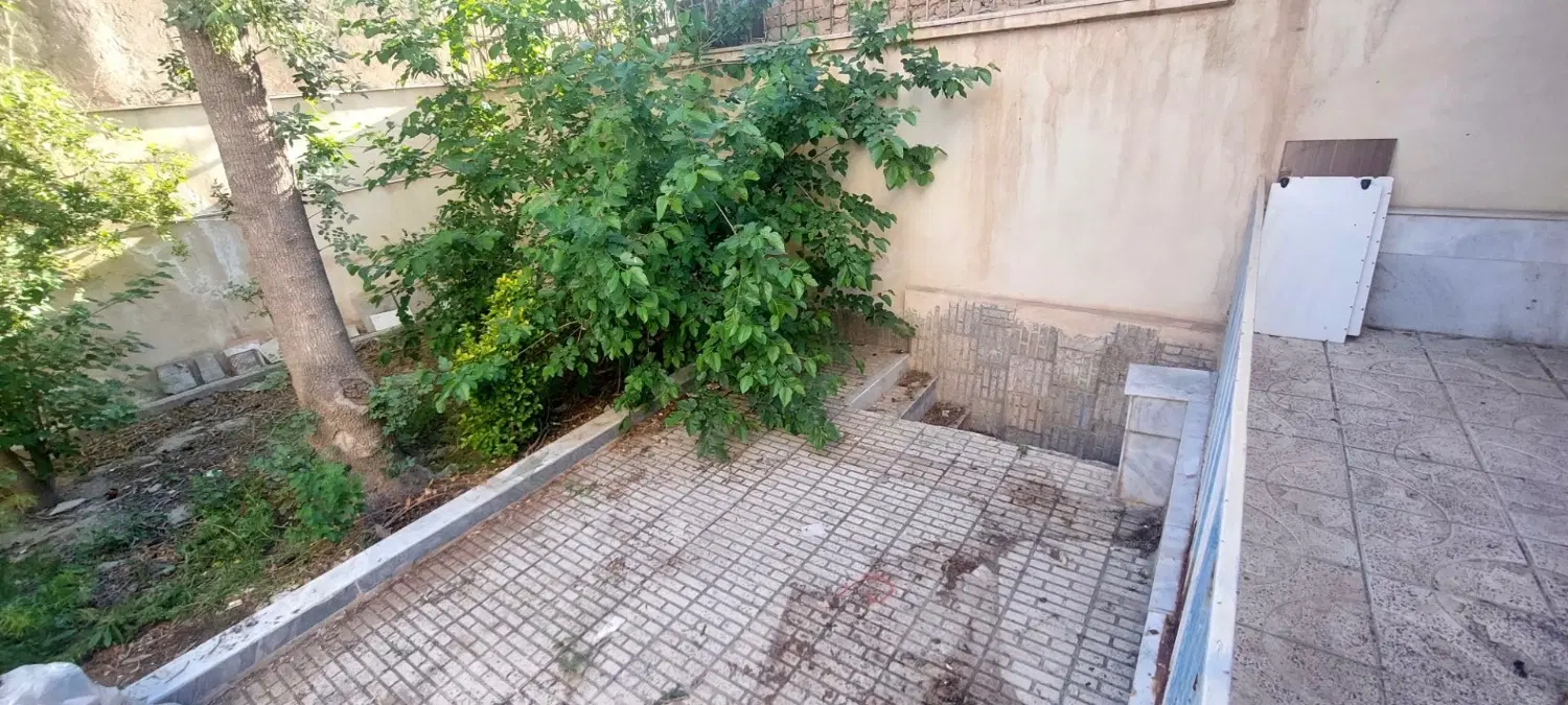ملک ویلایی (تخلیه،آماده سند)
