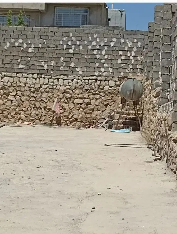 زمین دوبر در  خیابان اصلی هفت چشمه