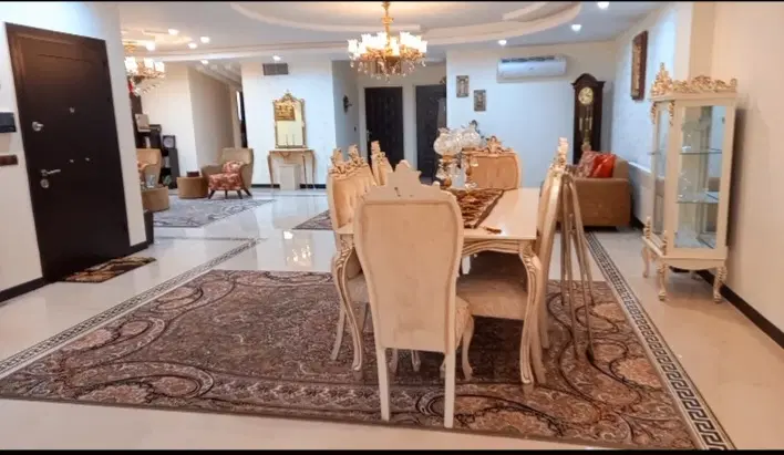 205 متر 2 پارکینگ