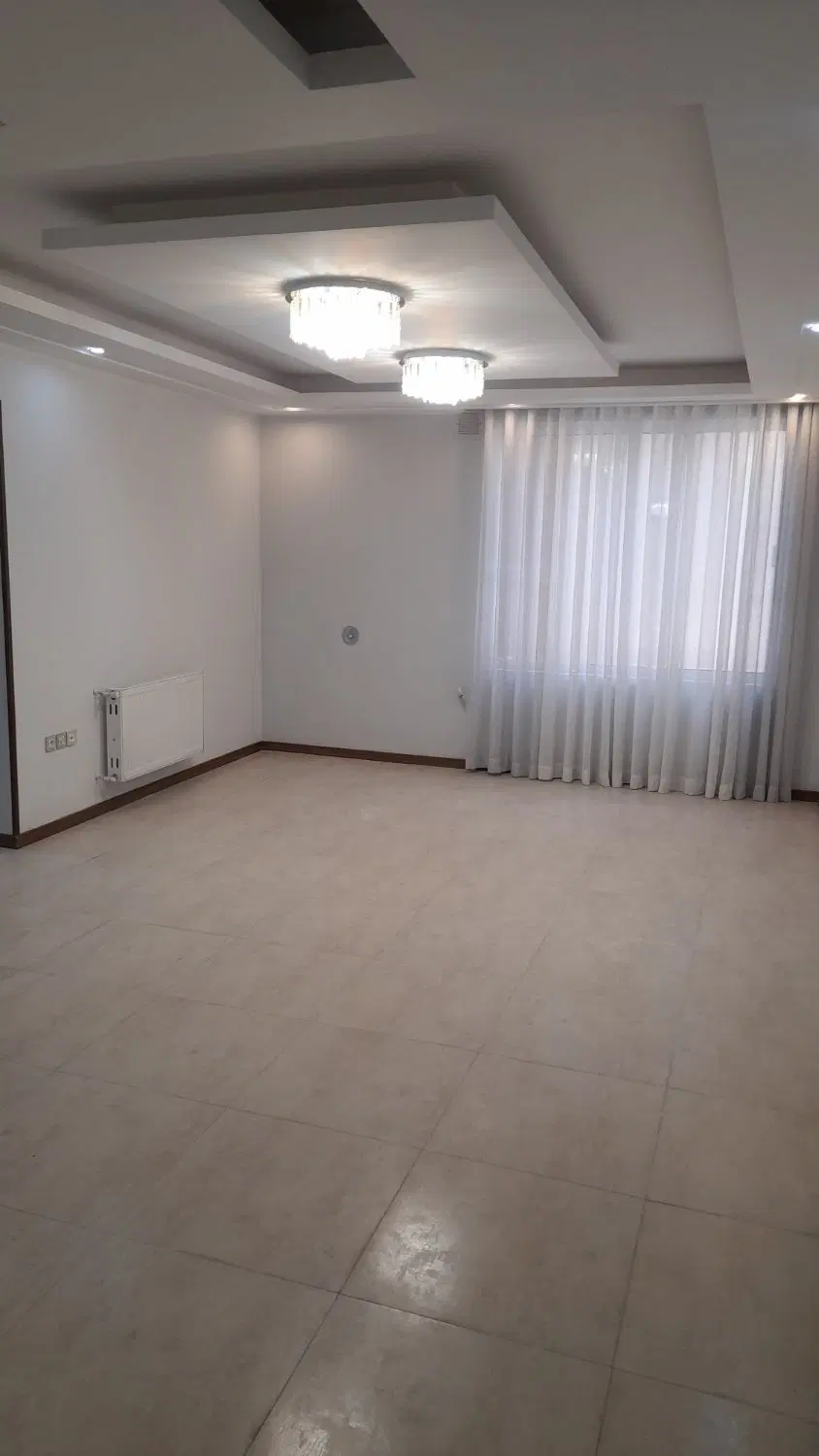 رهن اپارتمان لوکس بر خیابان ادینه