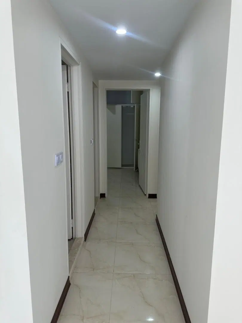 فروش ساختمان سه طبقه روی پیلوت