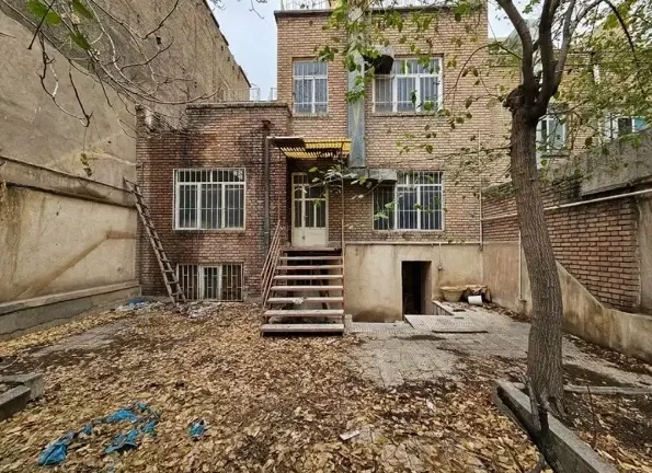 خانه کلنگی 530متری دوبر مناسب ساخت وساز
