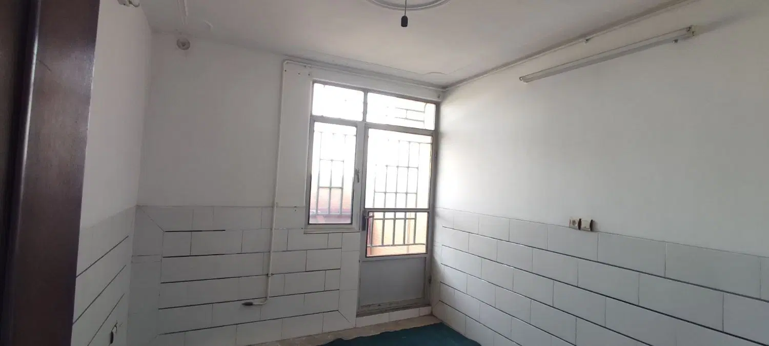 آپارتمان ۹۰ متری خیابان دستغیب