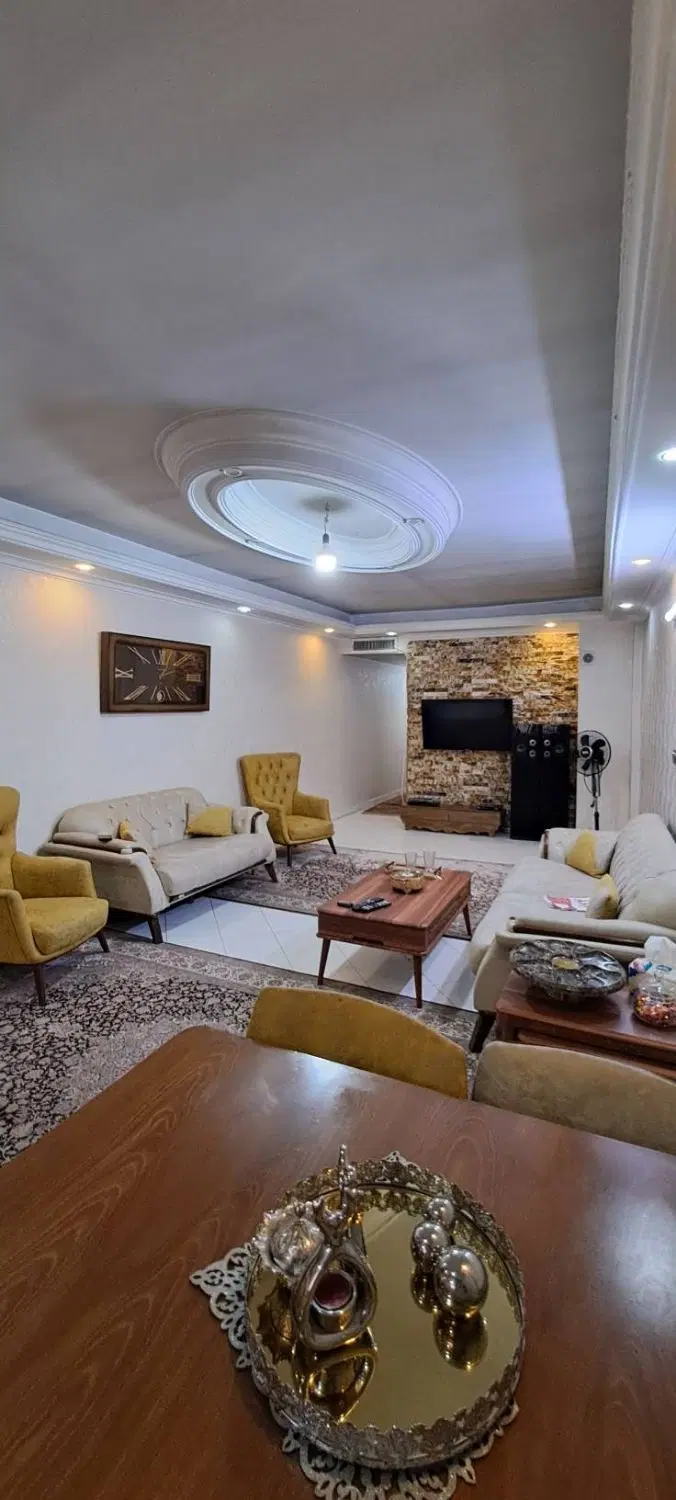 ۸۳ متر آپارتمان مناسب سکونت و سرمایه گذاری
