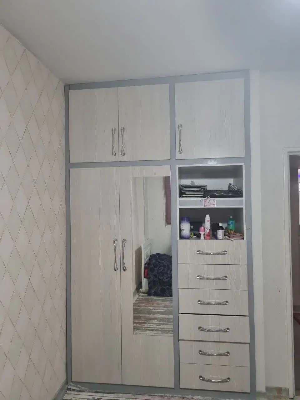 معاوضه فردوسی3خوابه125مترهمکف با35مترحیاط اختصاصی