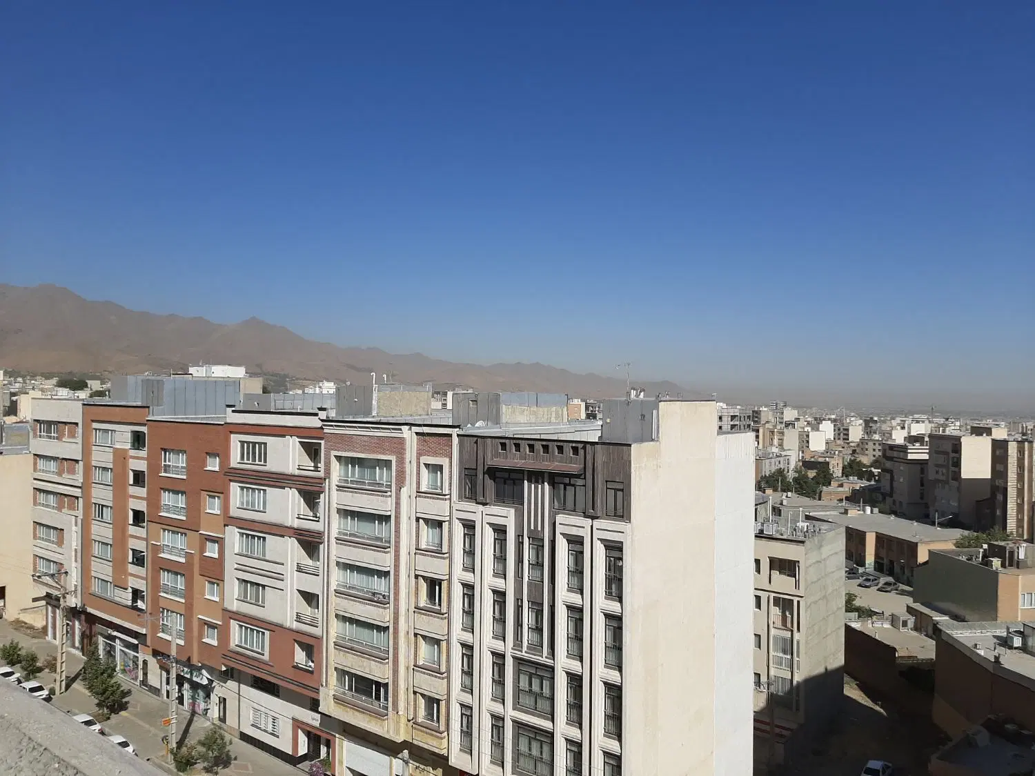 ۲۵۰ متر دربست بلوار رنجبران مناسب سکونت و مشاغل