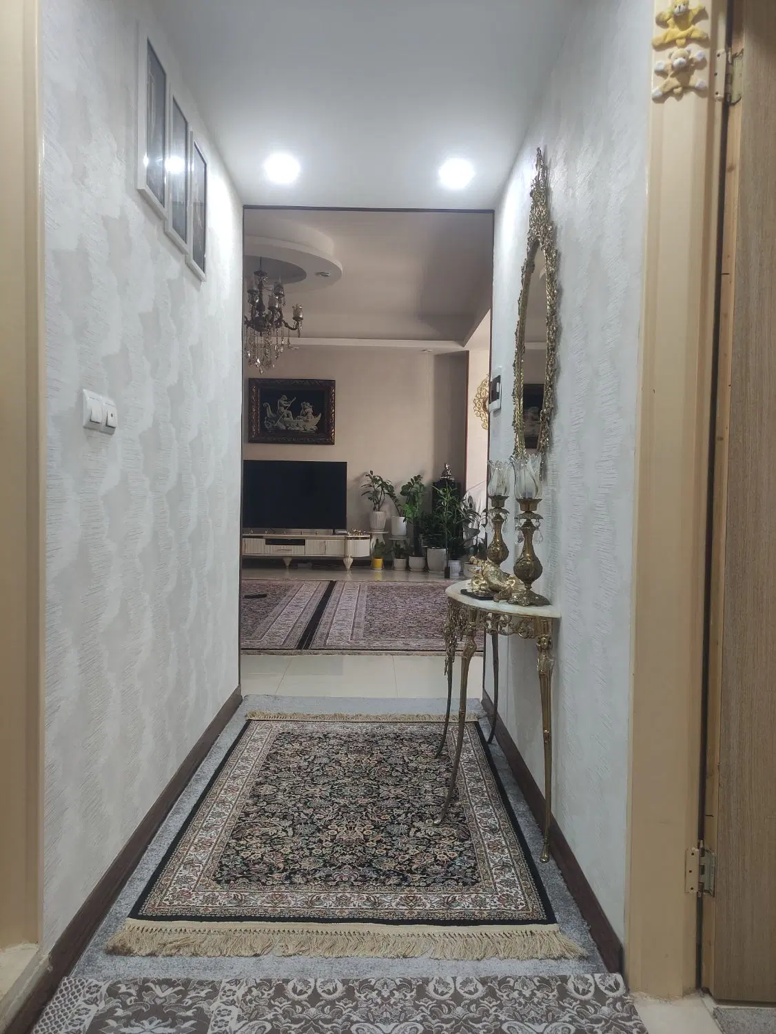 واحد خوش ساخت ۱۰۶ متری فروش مستقیم و بی واسطه