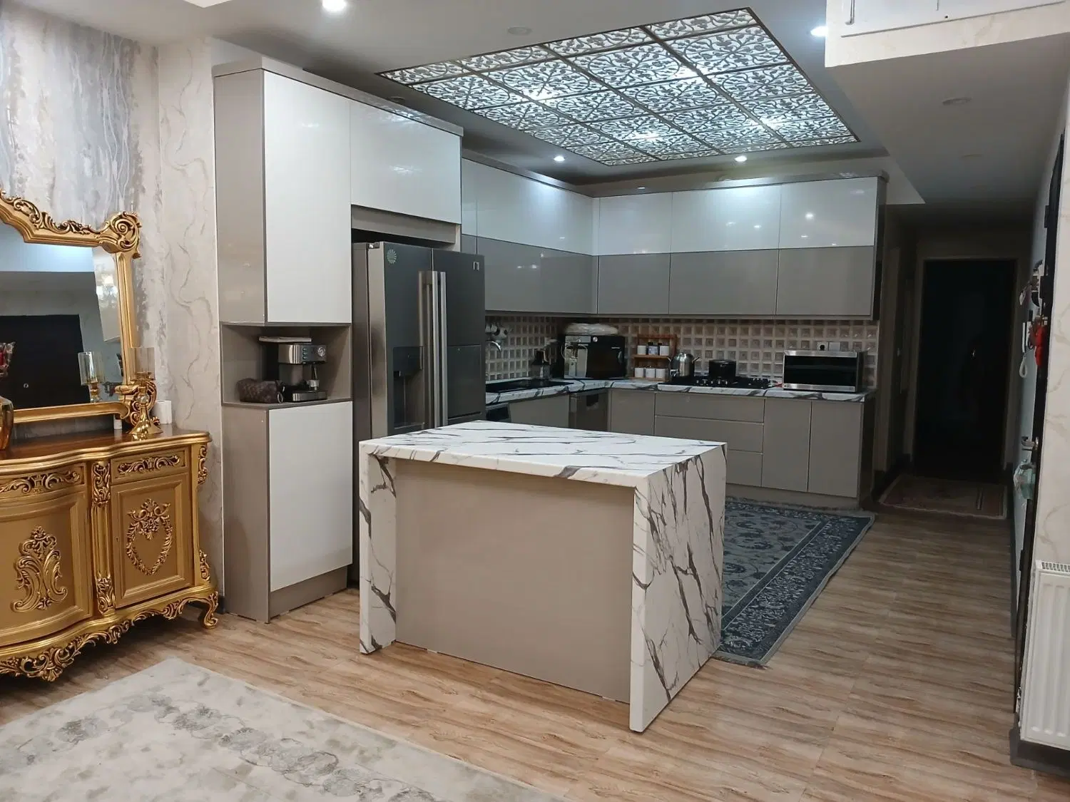 آپارتمان ۱۳۰ متری خیابان سوم شرقی
