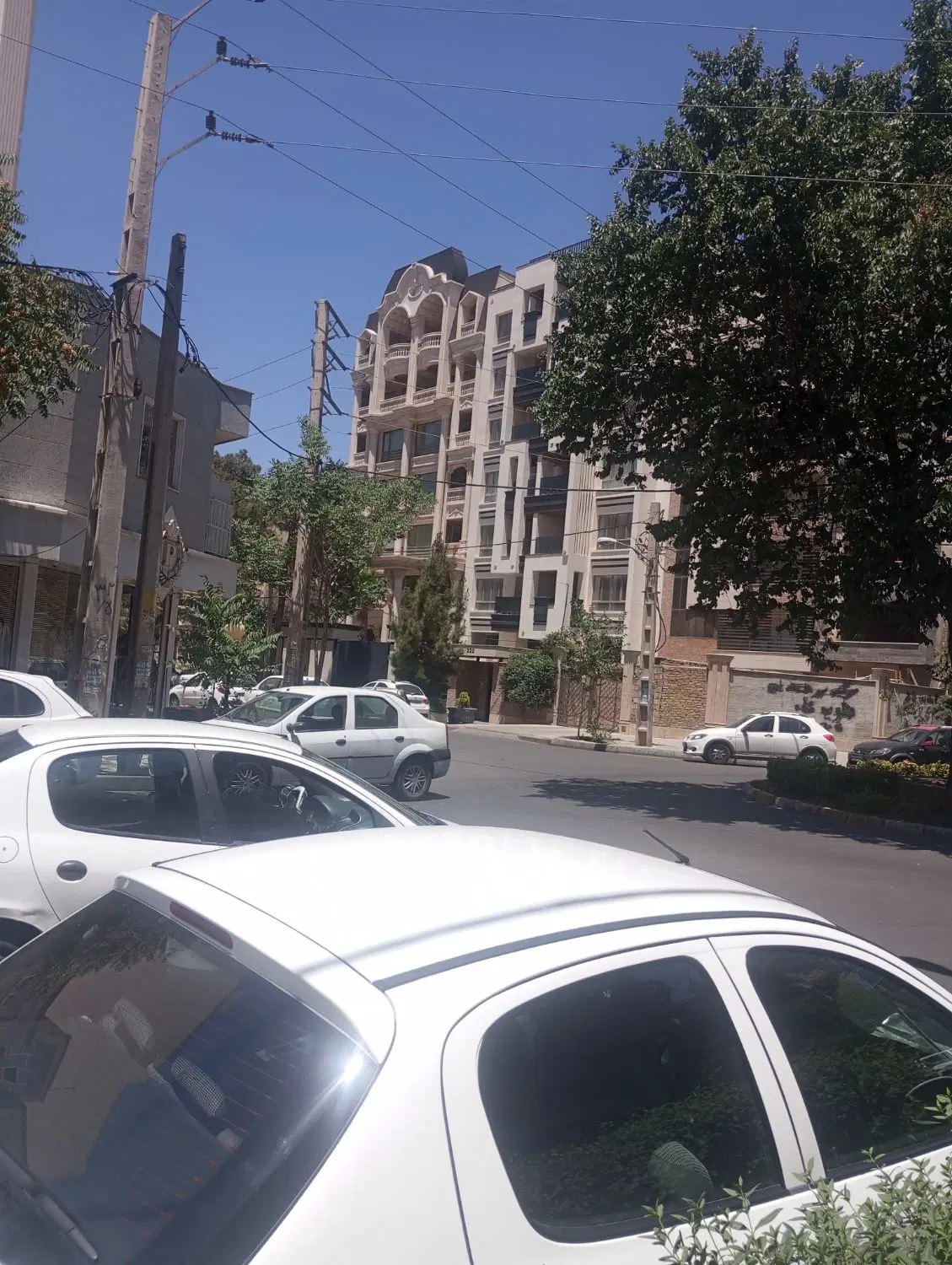 آپارتمان مسکونی