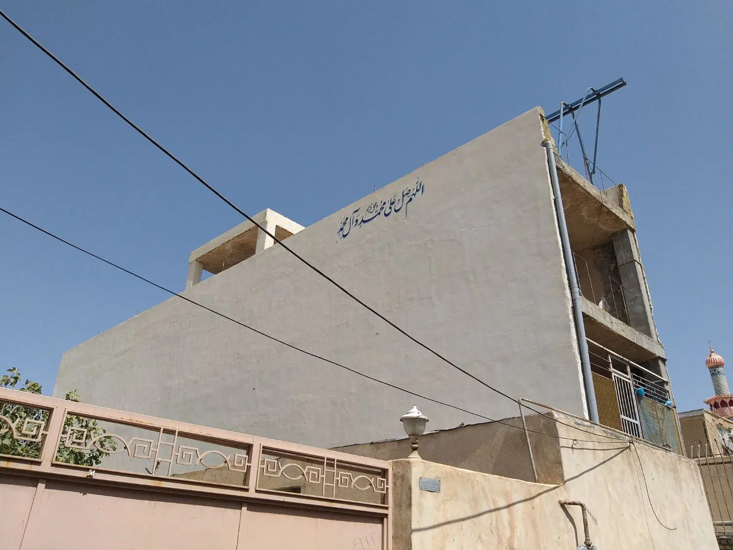 آپارتمان سفت کاری دوطبقه