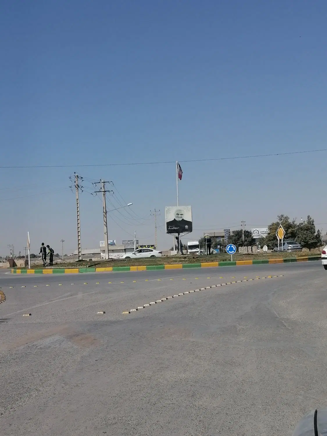 زمین فروشی