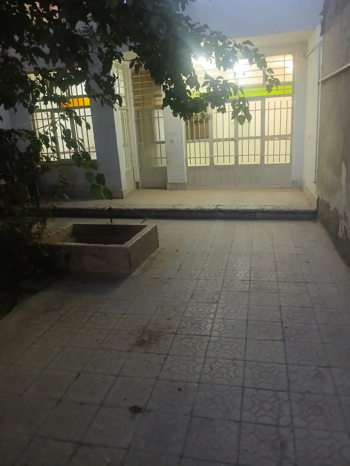 منزل همکف دربست بدونه پله دوخوابه خیابان مهدی
