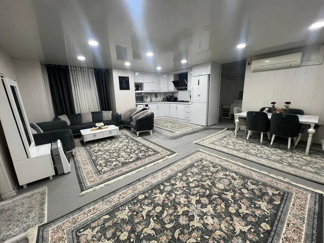 آپارتمان _ ناحیه صنعتی _ نزدیک بازار