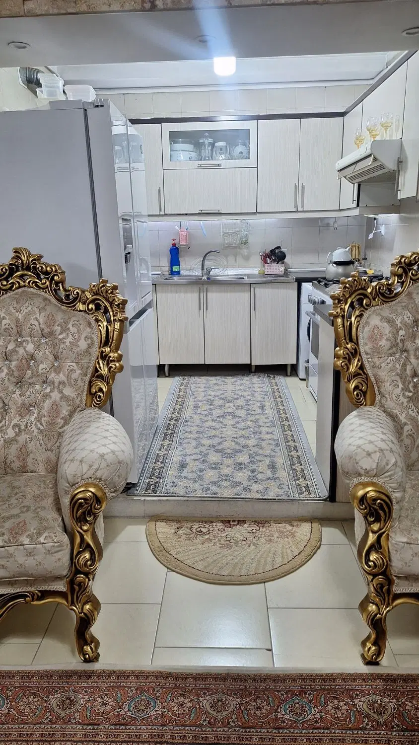 ۸۱ متری، محله دنج وآرام ، کوچه ۱۰ متری ،تک واحدی،