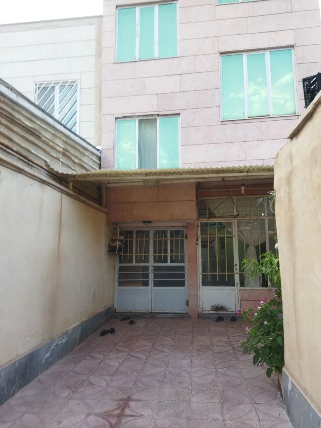 خانه  فروشی اقبالیه