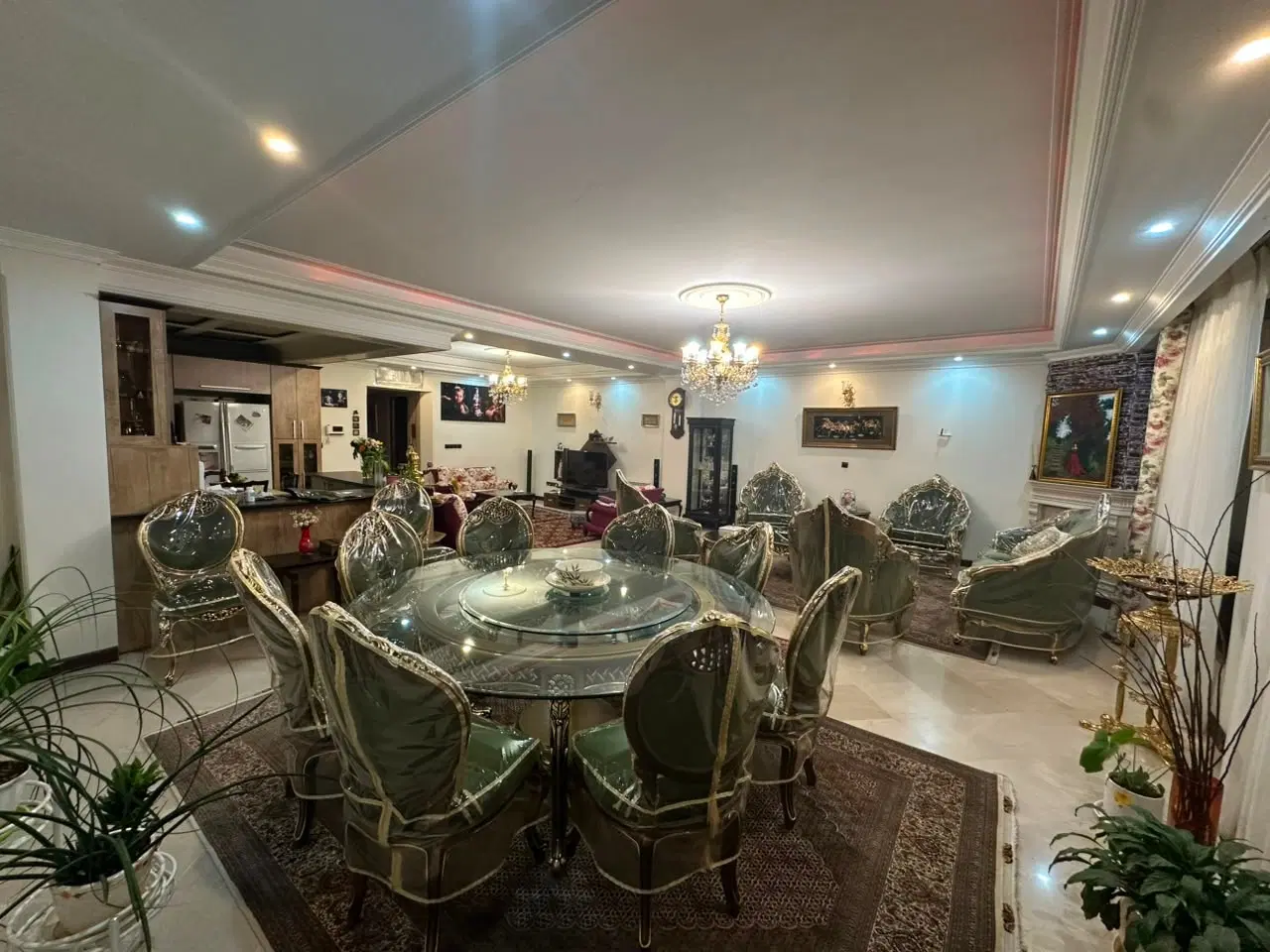 فروش آپارتمان پونک اشرفی اصفهانی