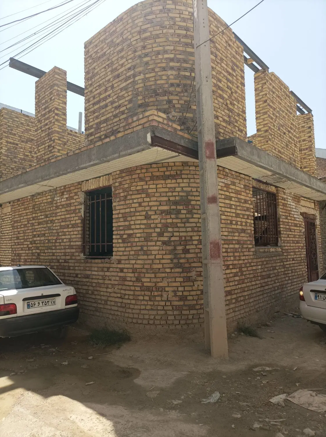 ساختمان نیمه ساخت در وانده اتحاد
