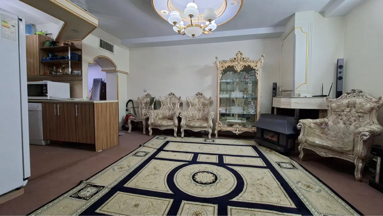 واحد۸۸ متری،دوخوابه،خیابان ملکی،فول