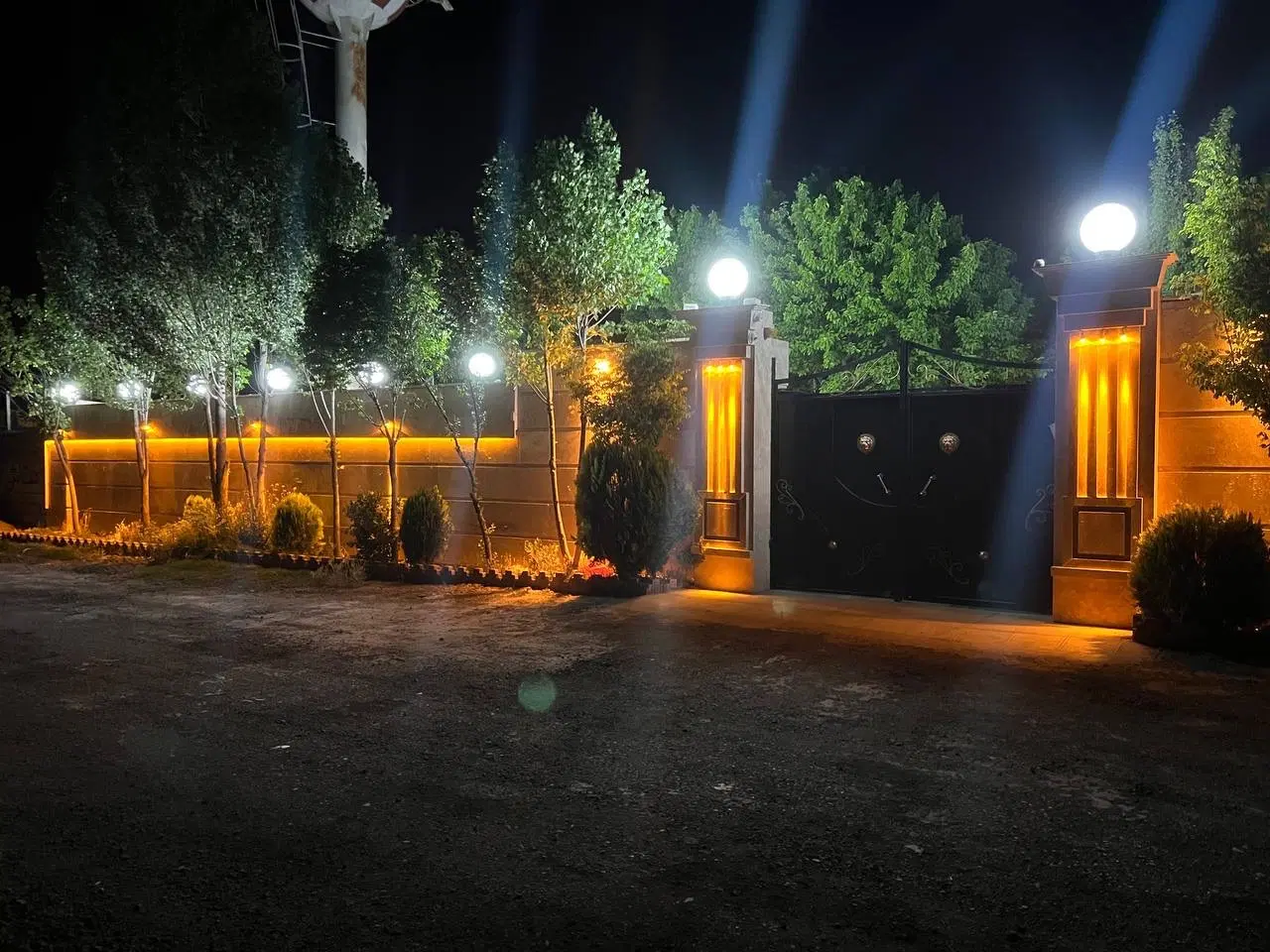 باغ ویلا سهیلیه سرسبز ۷۰۰متری زکی آباد