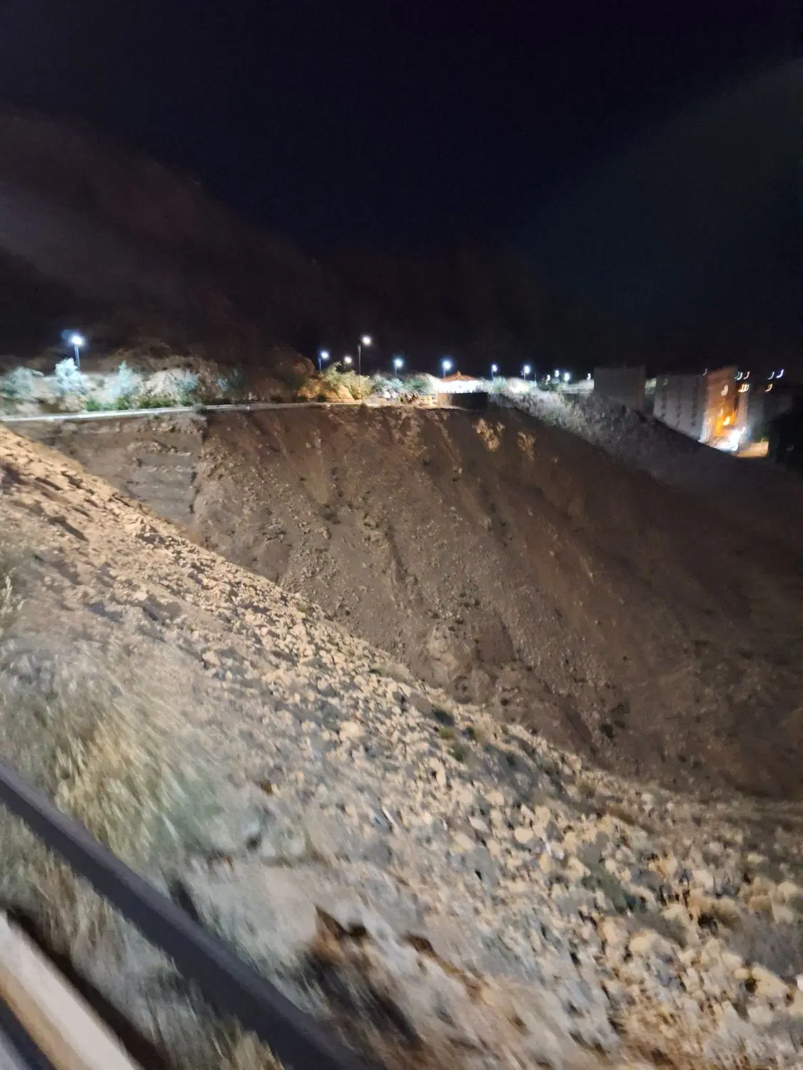 زمین مسکونی