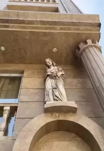 فروش ساختمان فول لوکس نئوکلاسیک