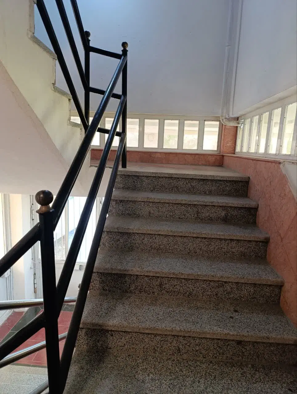 آپارتمان ۱۰۴ متری ساحلی در چاکسر سرخرود