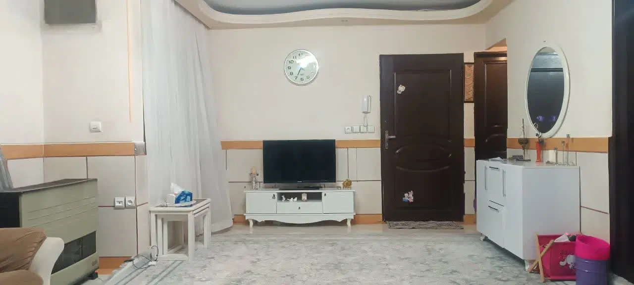 واحد۶۵متری طبقه اول