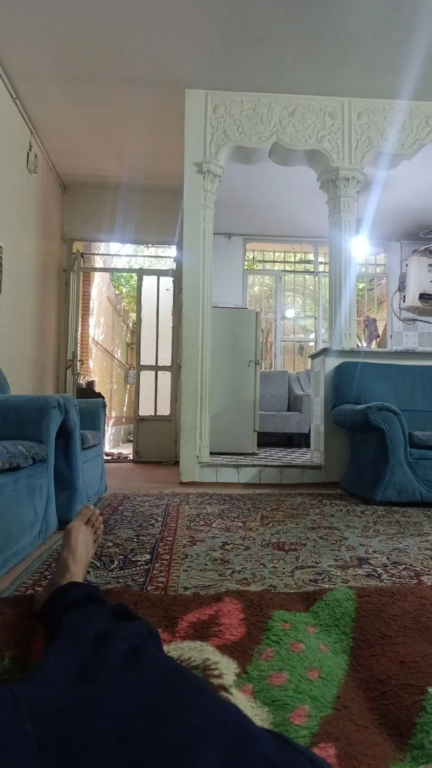 دنبال ی هم خونه هستم