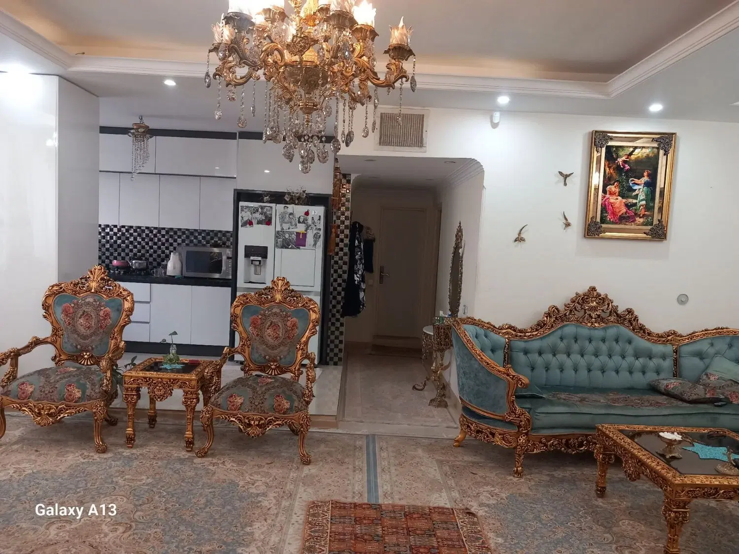 واحد مسکونی ۱۰۴ متری واقع در هفتچنار فول امکانات